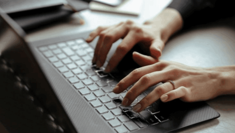 Laptop terbaik 2026