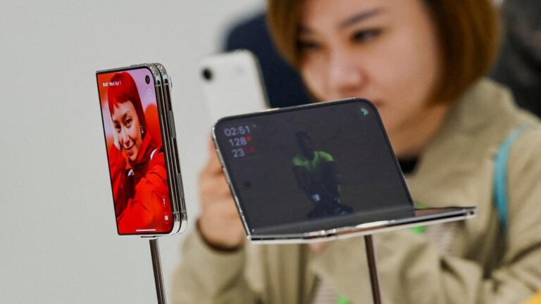 hp lipat china - ilustrasi berita HP Lipat China: Apple Rilis iPhone Duo, Terlambat 8 Tahun