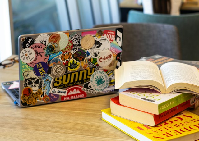 personalize your tech - ilustrasi berita Personalize Your Tech: Cara Membuat Perangkat Anda Menonjol